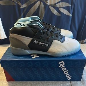 Reebok Workout Mid R12